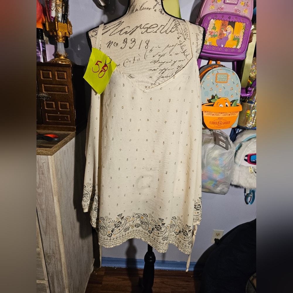 Torrid Blouse Size 3 Cold Shoulder Cream And Gray